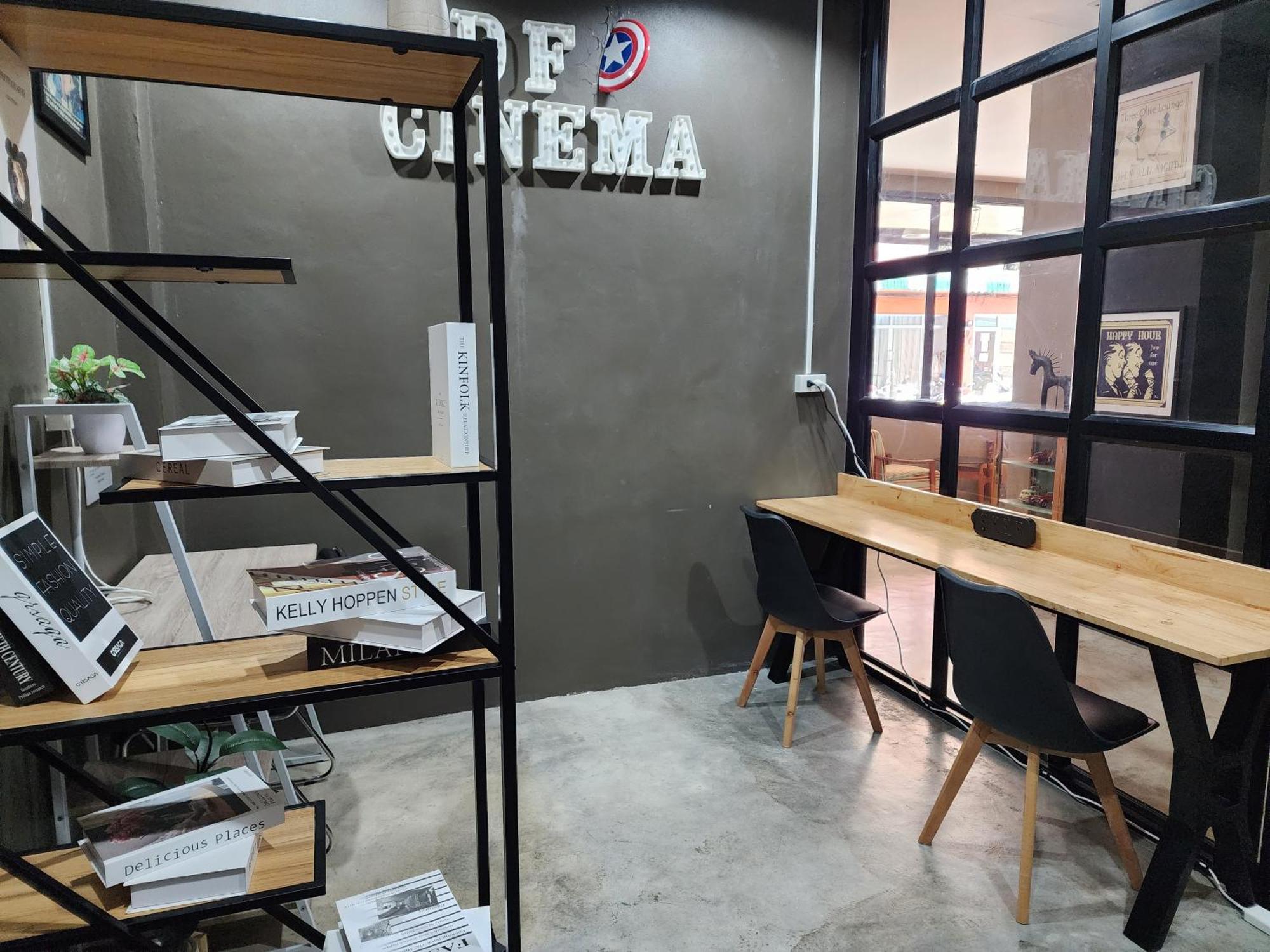 Dfeel House Hostel Patong Exterior photo