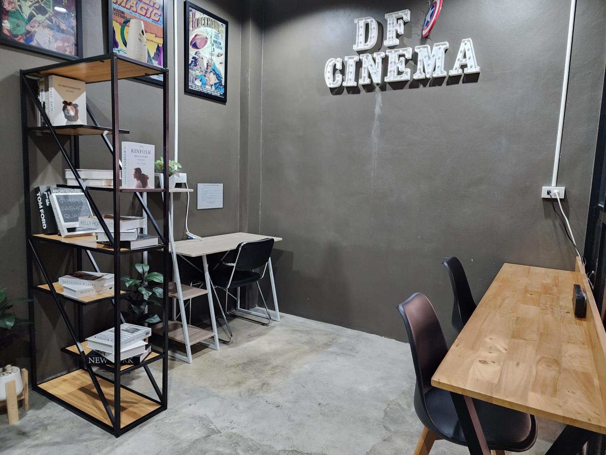 Dfeel House Hostel Patong Exterior photo